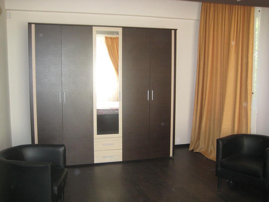 Casa Alex 3*
